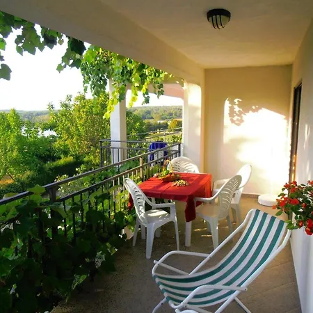Appartement App Coki 3- By Interhome Funtana
