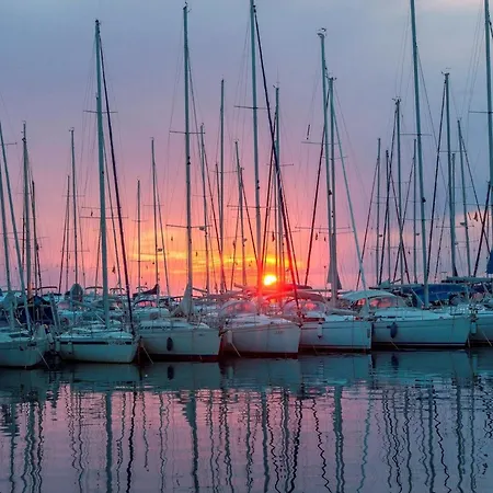 App 3- By Interhome *