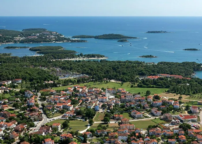 App 3- By Interhome Funtana