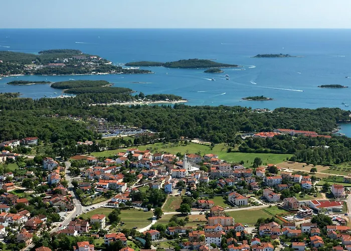 App 3- By Interhome * Funtana